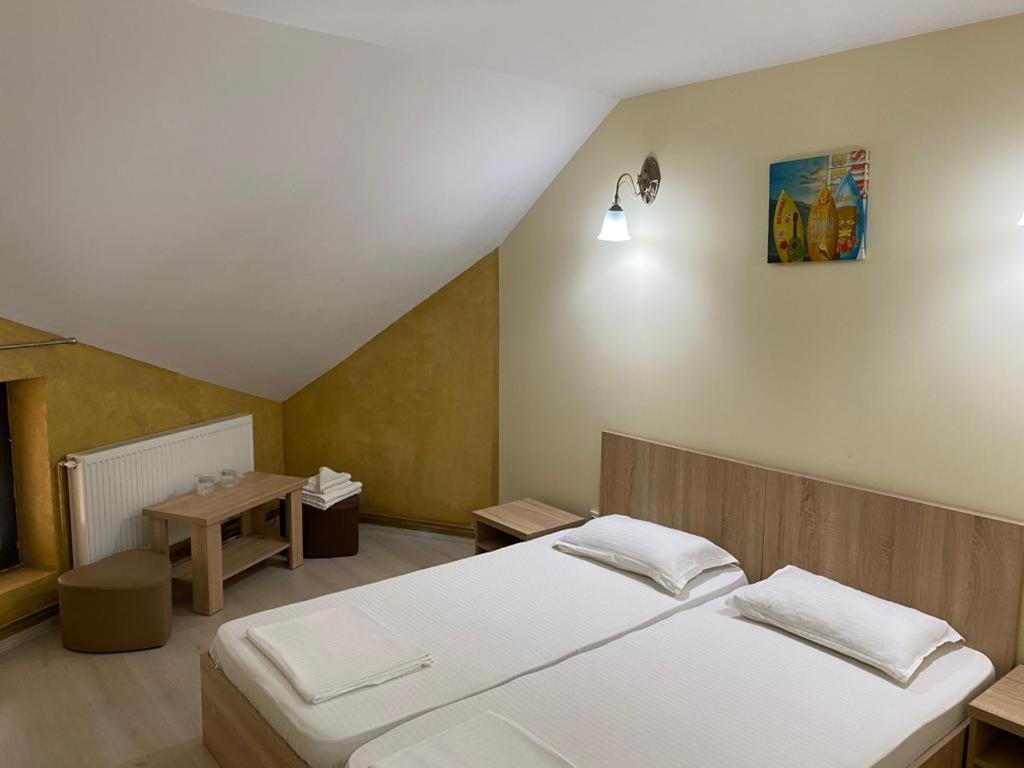 Pensiunea Casa Soarelui Simian Room photo